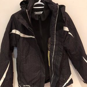 EUC Columbia Ski jacket with separate fleece jacket. Women’s size Medium